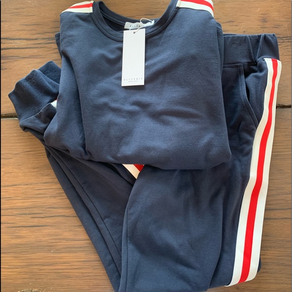 Allfenix Tyra navy sweat set - Picture 3 of 9